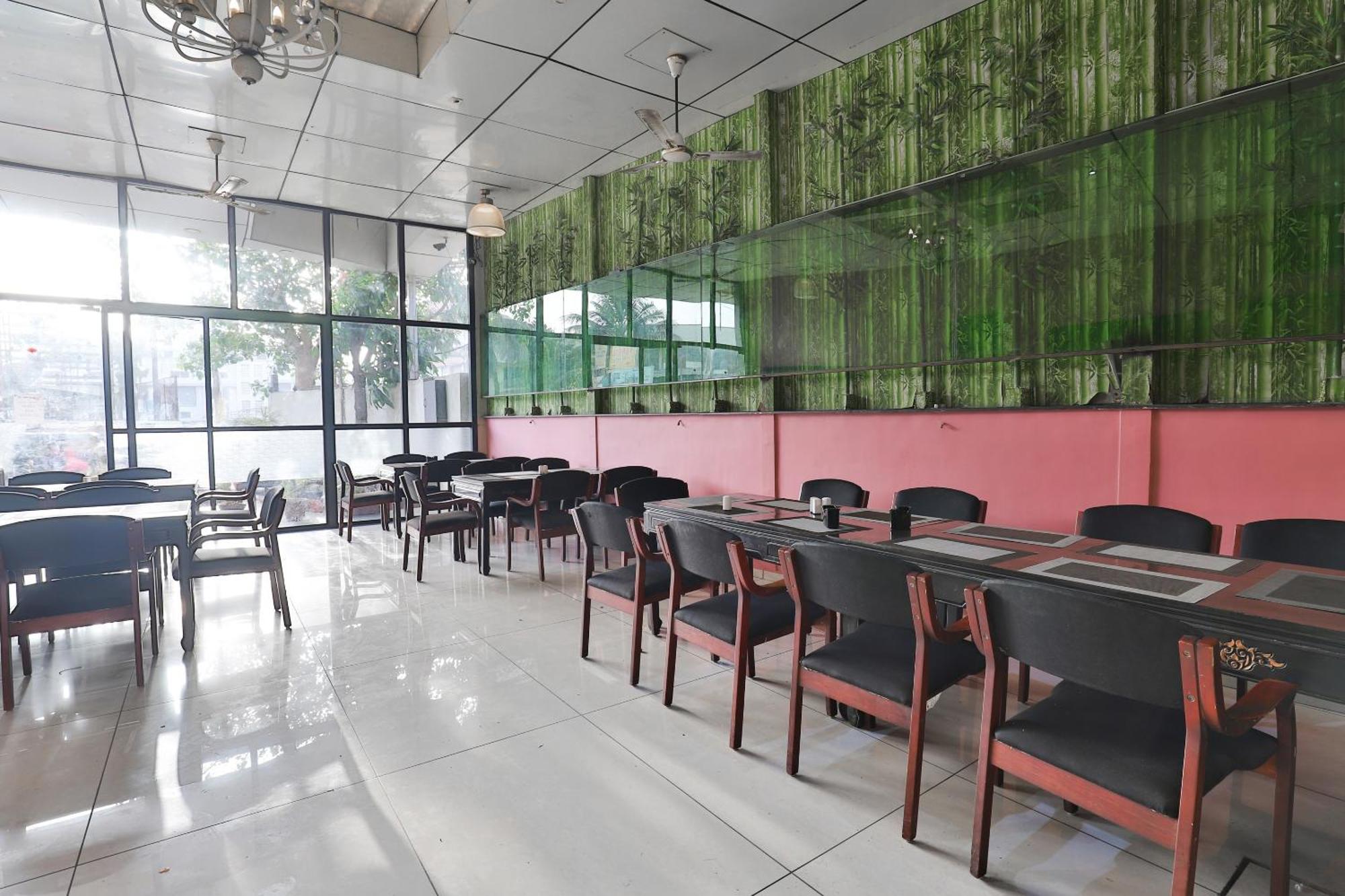 Hotel O Lotus Residency Daman Extérieur photo