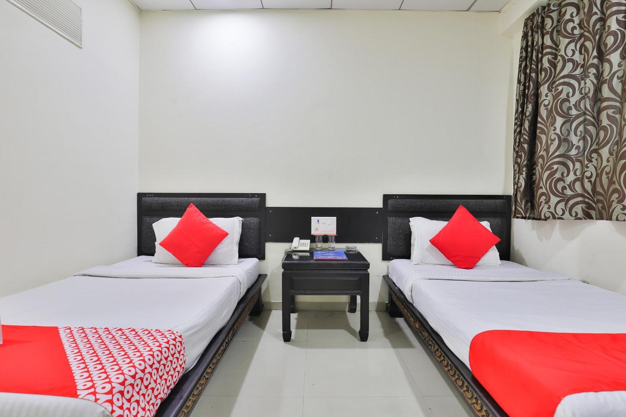 Hotel O Lotus Residency Daman Extérieur photo